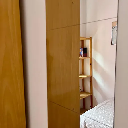 Guest house Roomin