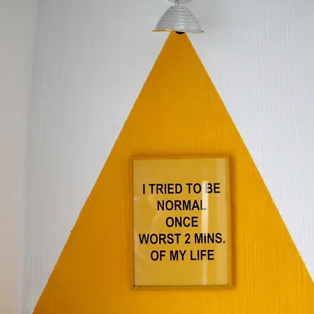 Roomin בית הארחה 2*